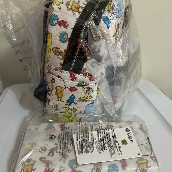 Loungefly Dr. Seuss Backpack & wallet set - Picture 2 of 6